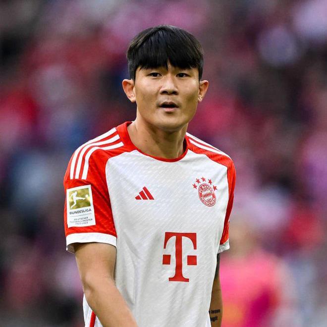 包含拜仁慕尼黑窗口期造点机会，志在英超名次提升，压力陡增，赛季目标并未改变的词条-英雄联盟